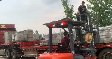 新余 黄金麻冰裂纹，地铺石装车