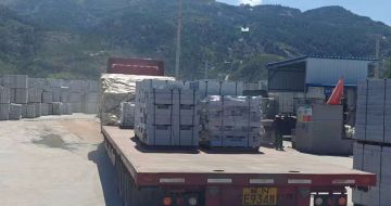 新余 芝麻白仿形路沿石，直形路沿石