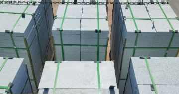 新余 芝麻白花岗岩5公分地铺石 花岗岩厂家工厂装车日常