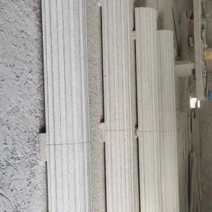 新余 花岗岩厂家带你看白麻花岗岩门楼大柱柱皮