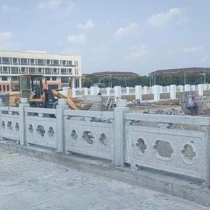 新余 白麻花岗岩荔枝面河道栏杆