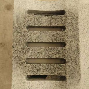 新余 芝麻白拉丝面花岗岩U型开槽排水槽