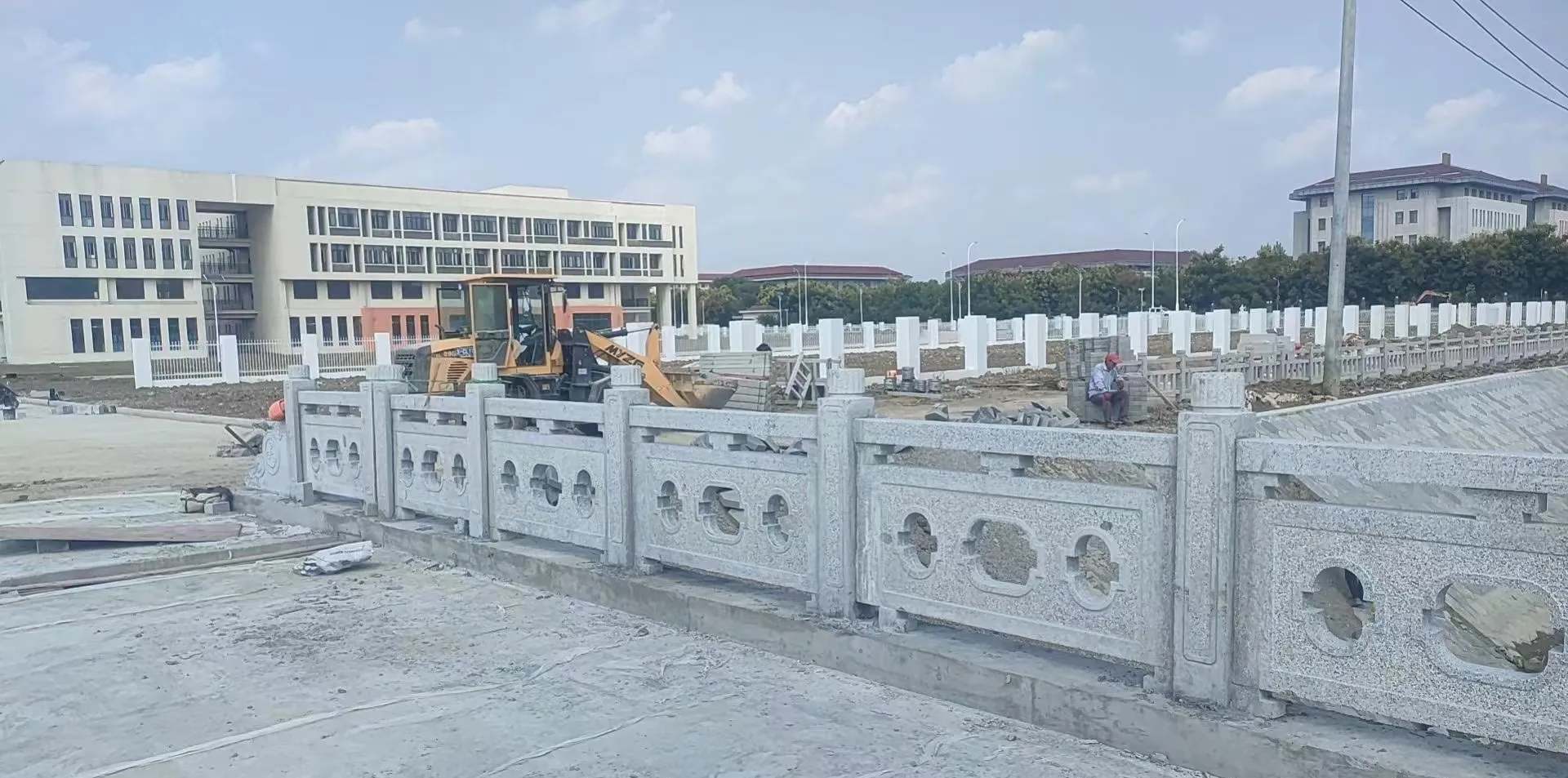 新余 白麻花岗岩荔枝面河道栏杆