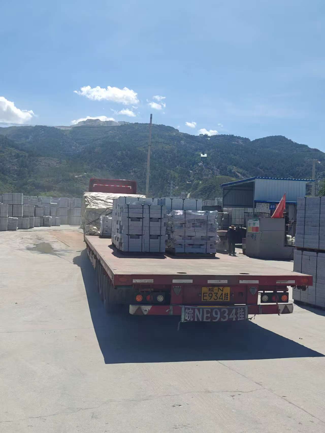 新余 芝麻白仿形路沿石，直形路沿石