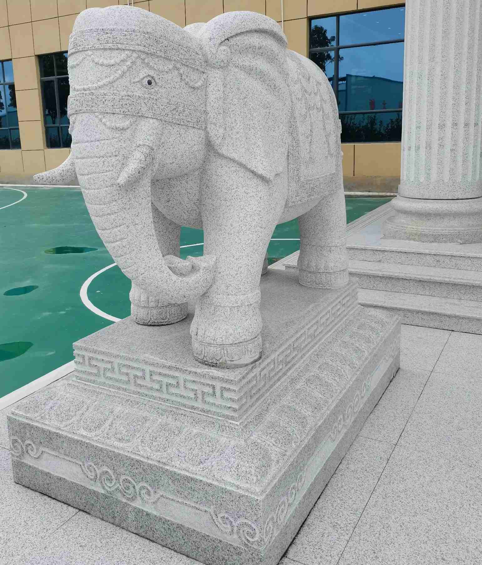 新余 白麻花岗岩动物异形石雕-大象