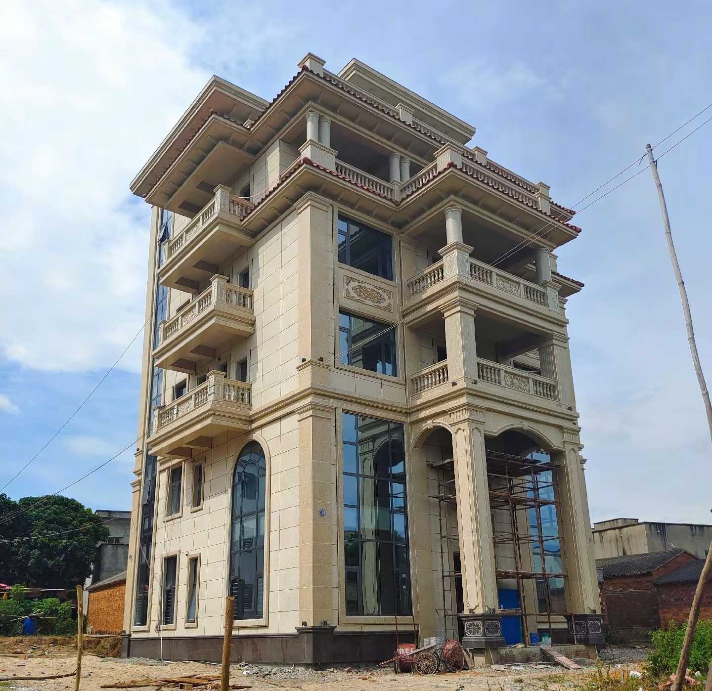 新余 黄金麻花岗岩石材别墅外墙干挂搭配（雕花栏杆花瓶柱门楼罗马柱）