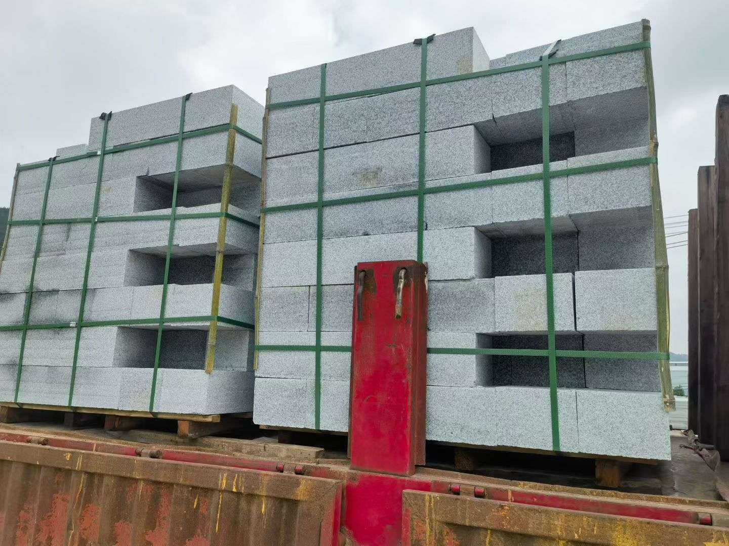 新余 芝麻白花岗岩路沿石，平石，路侧石，马路牙子，路缘石，立缘石，平缘石等