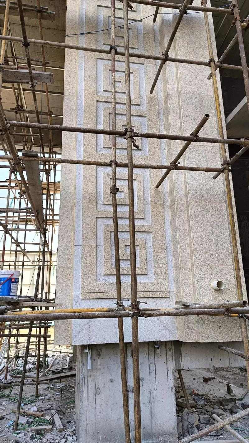 新余 黄金麻花岗岩别墅外墙干挂回纹造型效果