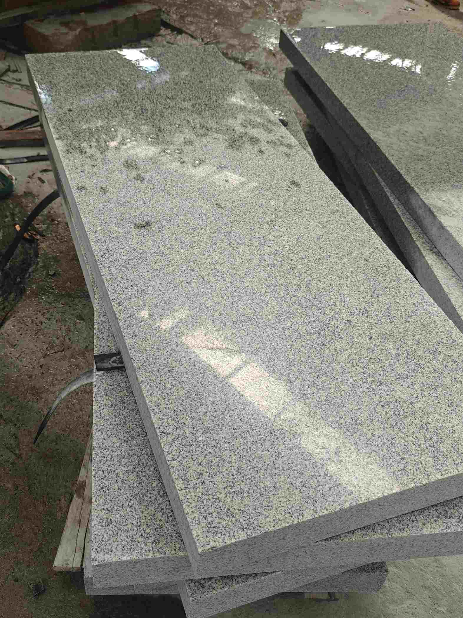 新余 芝麻白栏杆料半成品