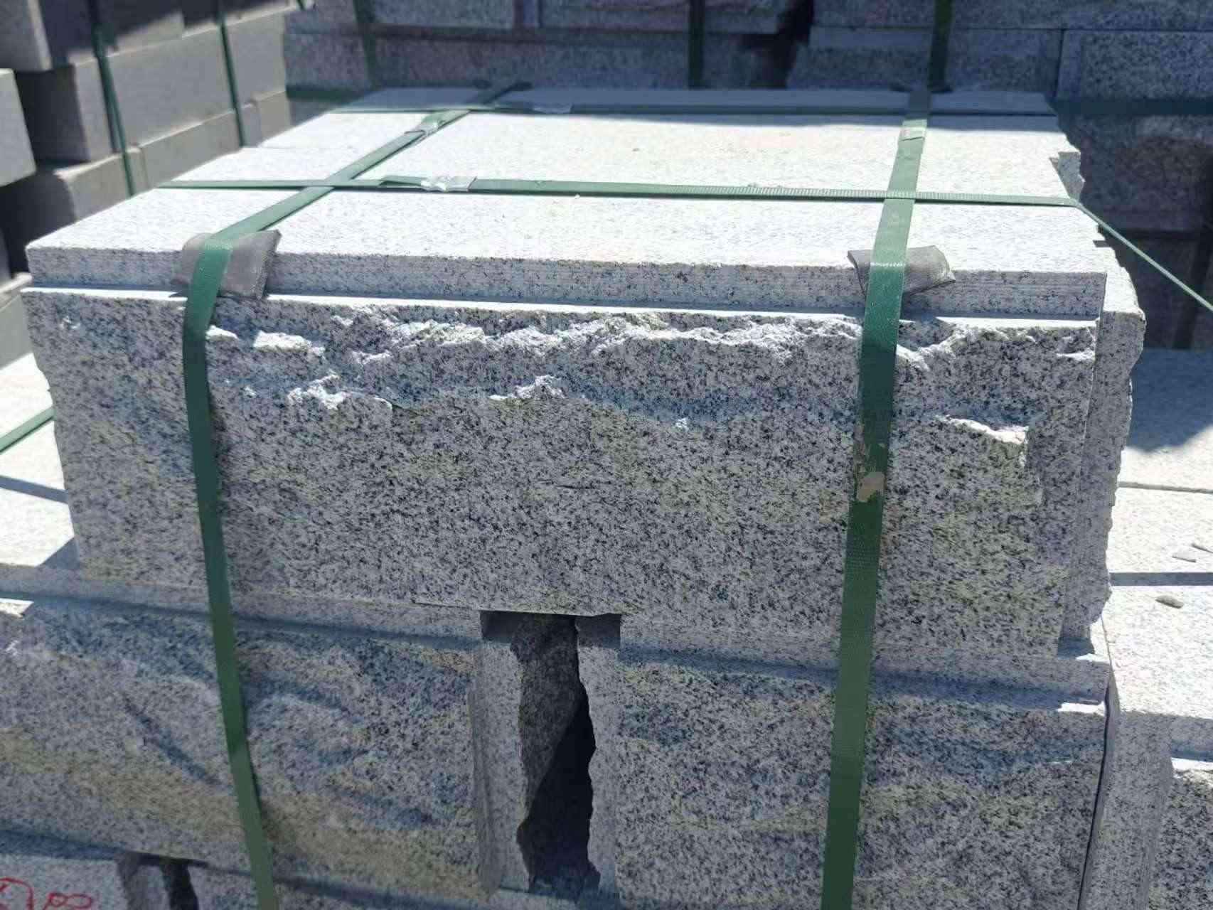 新余 芝麻白花岗岩自然面成品