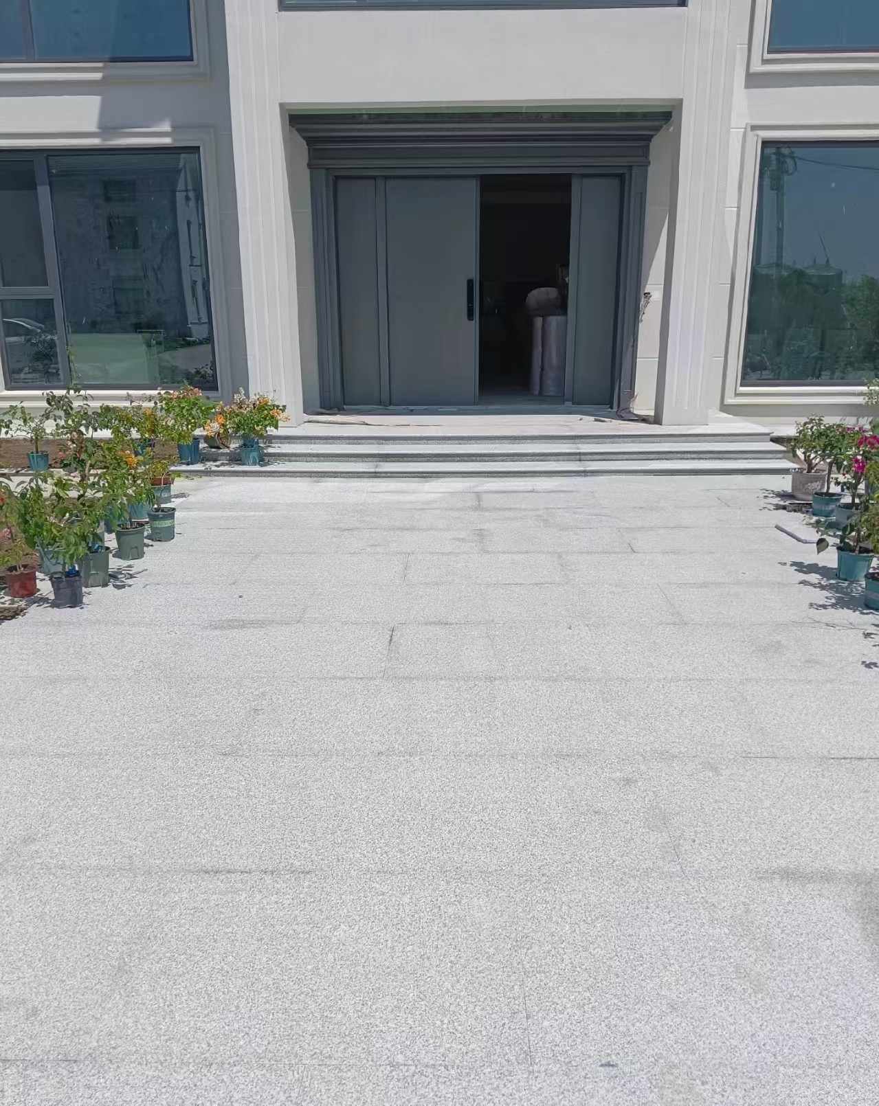 新余 芝麻白花岗岩地铺石地面铺装