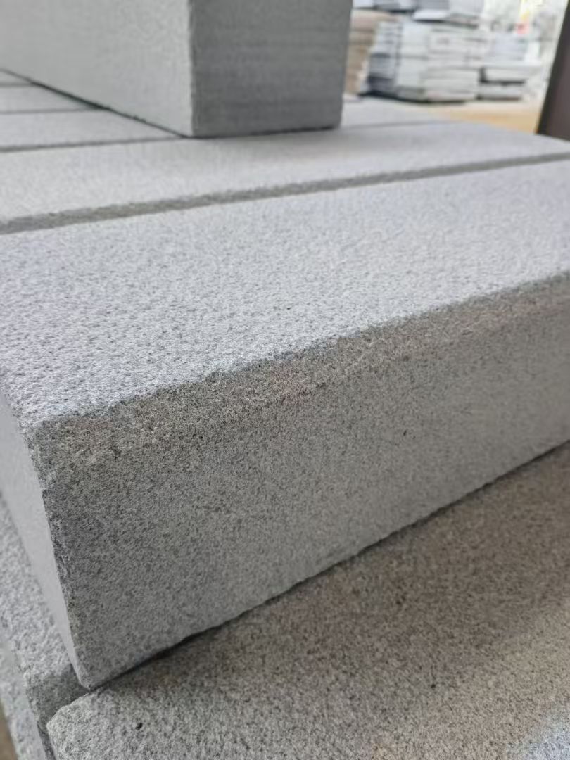 新余 芝麻灰荔枝面路沿石